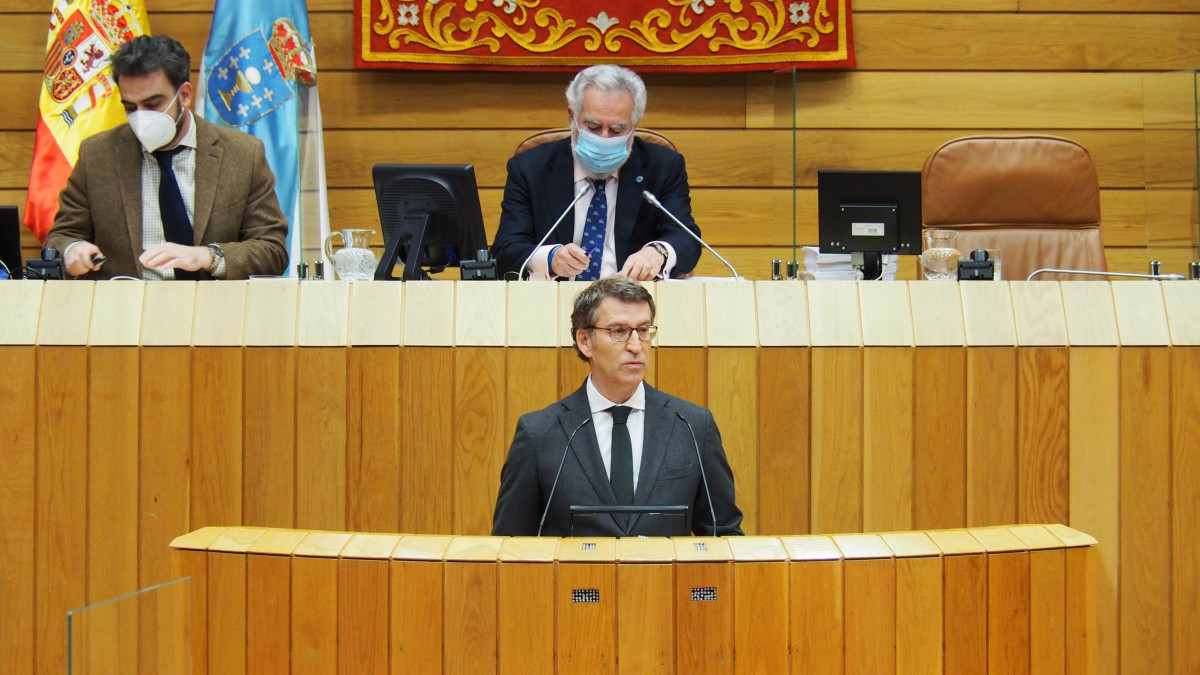 Feiju00f3o explica el cuasi confinamiento en el Parlamento de Galicia