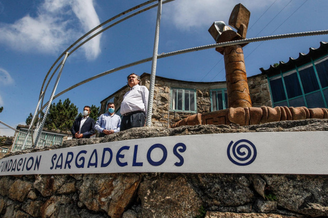 El conselleiro de Cultura e Turismo, Román Rodríguez, participa en la inauguración de la primera fase del Museo de Sargadelos.