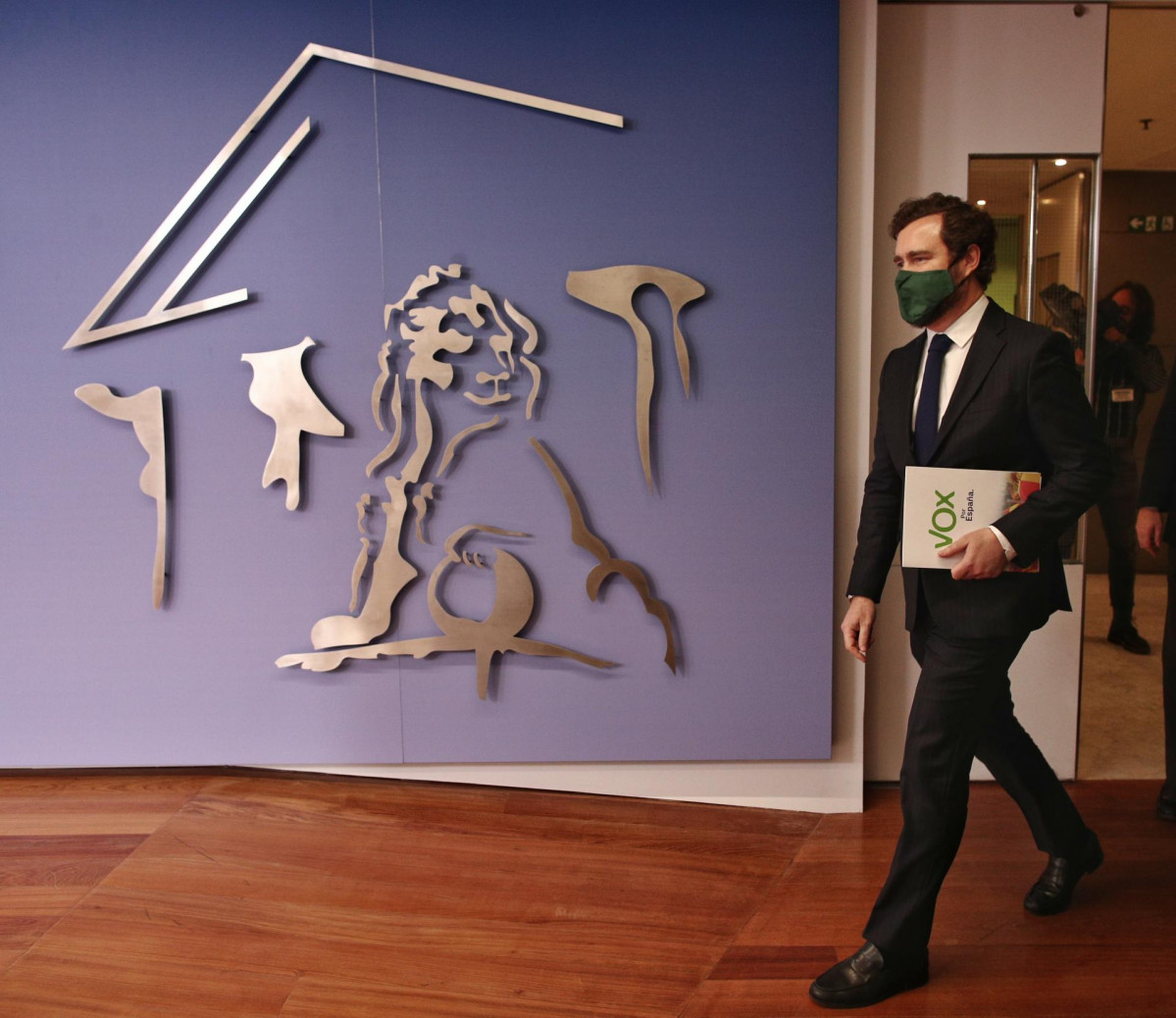 El portavoz de Vox en el Congreso, Iván Espinosa de los Monteros, a su llegada a una rueda de prensa posterior a la Junta de Portavoces convocada en el Congreso de los Diputados