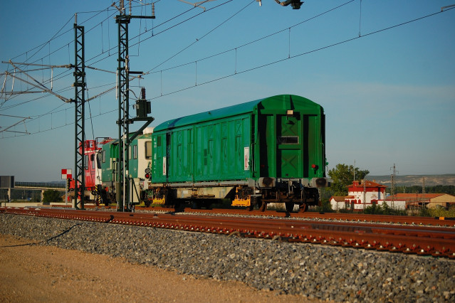 Adif realiza pruebas en el tramo de alta velocidad Pedralba de la Pradería-Ourense