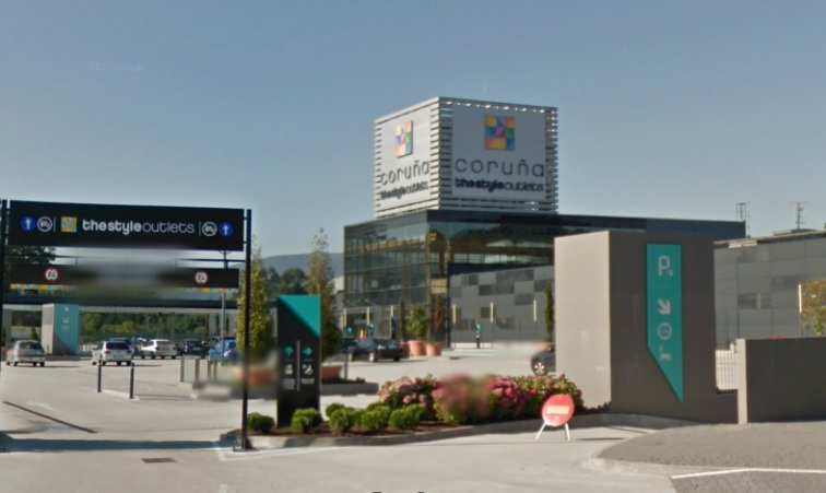 La Guardia Civil multa a decenas de infractores sorprendidos en centros comerciales de Carral y Culleredo de movilidad