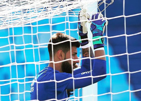 Álvaro Ratón, portero del Real Zaragoza, vuelve al banquillo de los acusados por una agresión sexual en O Carballiño