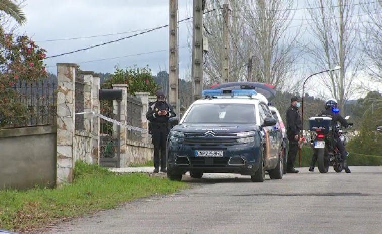 Mata a puñaladas a su vecina de 22 años y hiere a su pareja en una casa de Velle, en Ourense