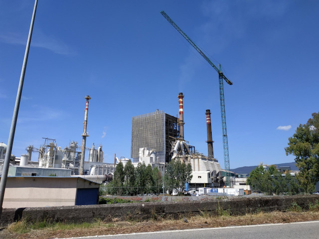 Archivo - Imagen de la fábrica de Ence Celulosa en Pontevedra.