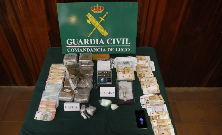 40.000 euros y 6 kilos de hachís incautados en la operación con seis detenidos contra el narcotráfico en A Mariña