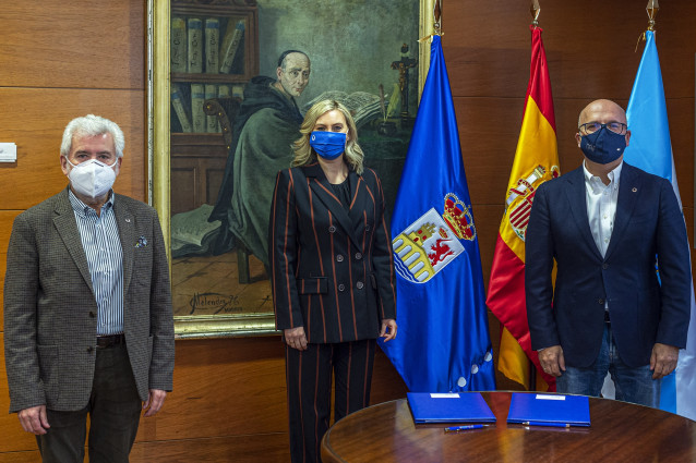 Toma De Posesión De Emma González Diéguez, Como Nova Xerenta Do Inorde.Partidipan No Acto Rosendo Fernández (Presidente Do Inorde), Acompañados Por Manuel Baltar (Presidente Da Deputación Ourense).