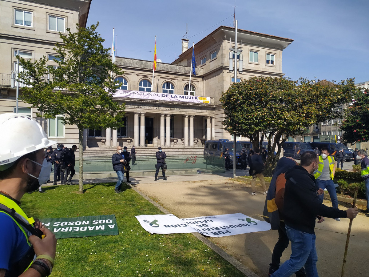 Protesta trabajadores ence