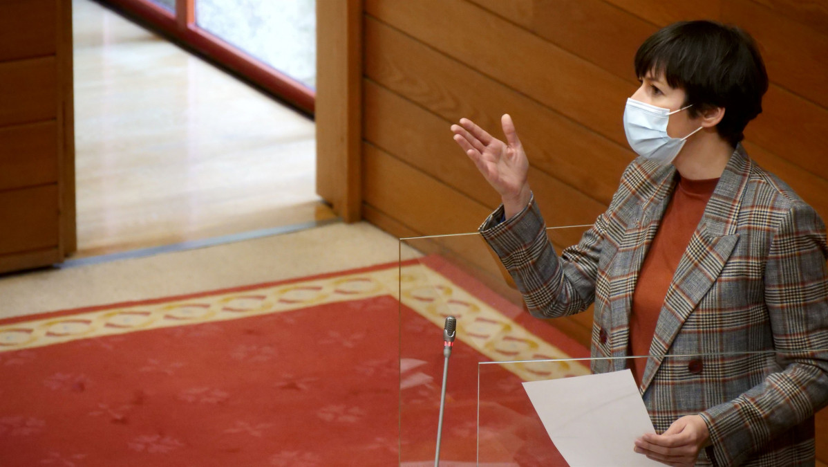 Ana Pontón, la portavoz del BNG, en el pleno del Parlamento durante la sesión de control