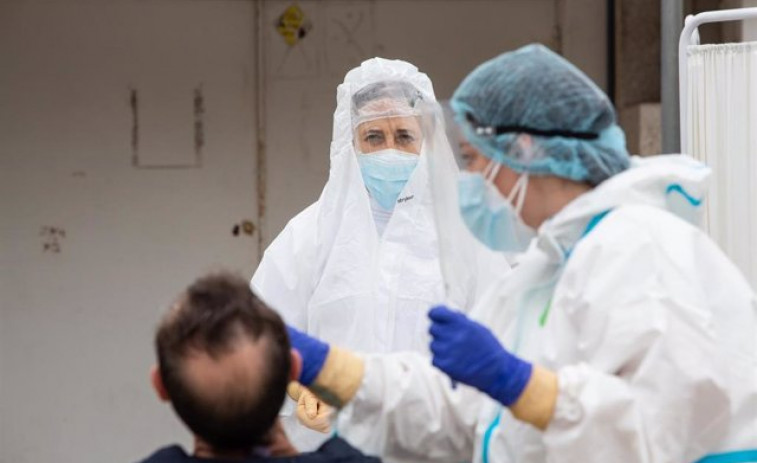 El SERGAS investiga el brote de coronavirus que ha dejado una decena de afectados en Sarria