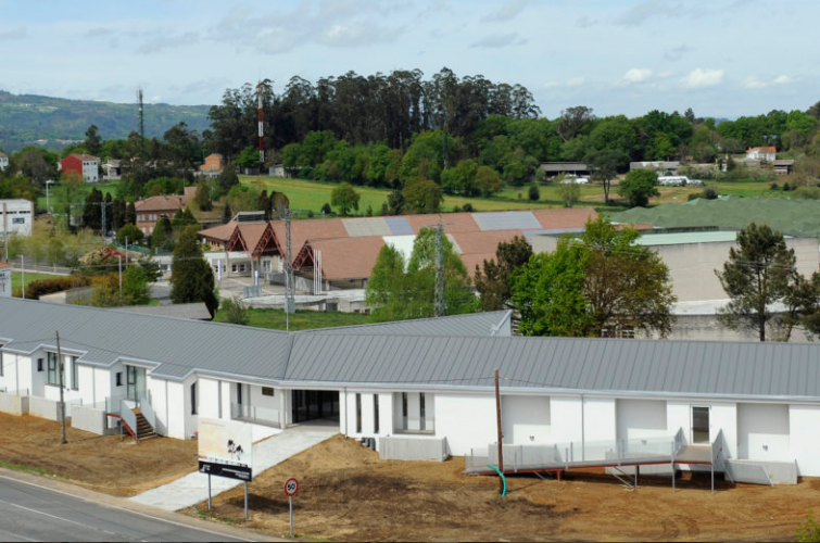Brote con 31 positivos en la residencia de mayores de Silleda, donde ya se habían vacunado del covid