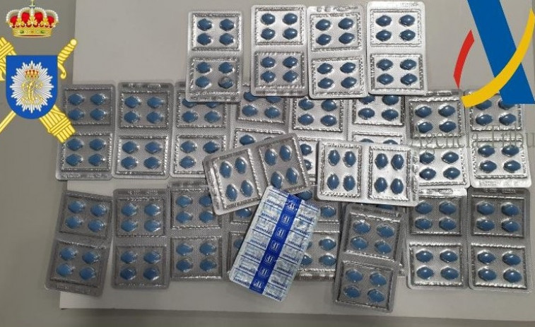 Cientos de pastillas tipo Viagra incautadas en en el Aeropuerto de A Coruña procedentes del Caribe