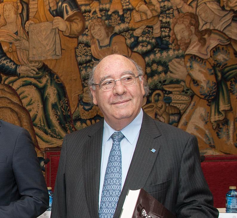 Xosu00e9 Manuel Barreiro en la presentaciu00f3n de un libro sobre Murguu00eda