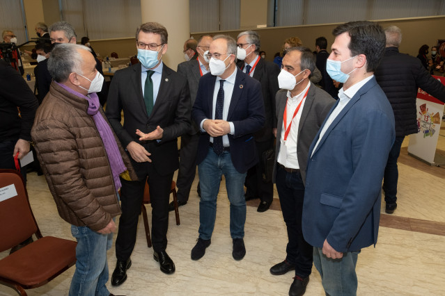 Pepe Álvarez, Alberto Núñez Feijóo, Xosé Sánchez Bugallo, José Antonio Gómez y Gonzalo Caballero en el 13º Congreso de UGT