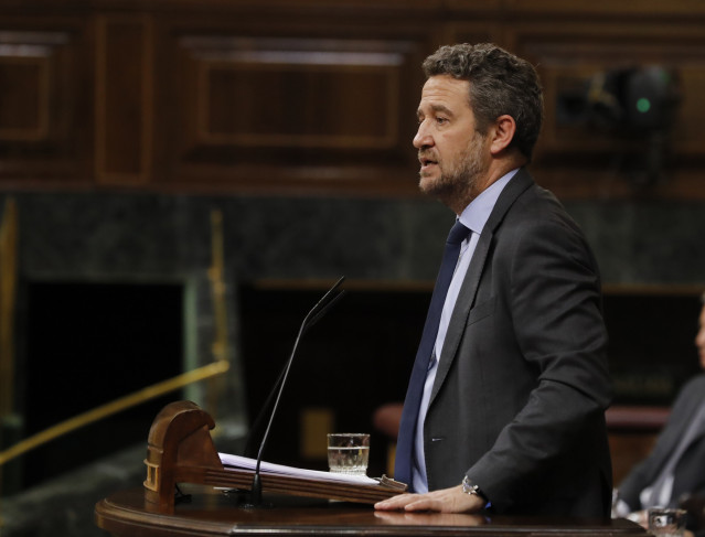 Archivo - El diputado del PP, Jaime Eduardo de Olano, interviene durante la primera sesión de control al Ejecutivo celebrada en el Congreso desde que se declaró el estado de alarma el pasado 14 de marzo, un pleno reclamado desde hace semanas por la oposic