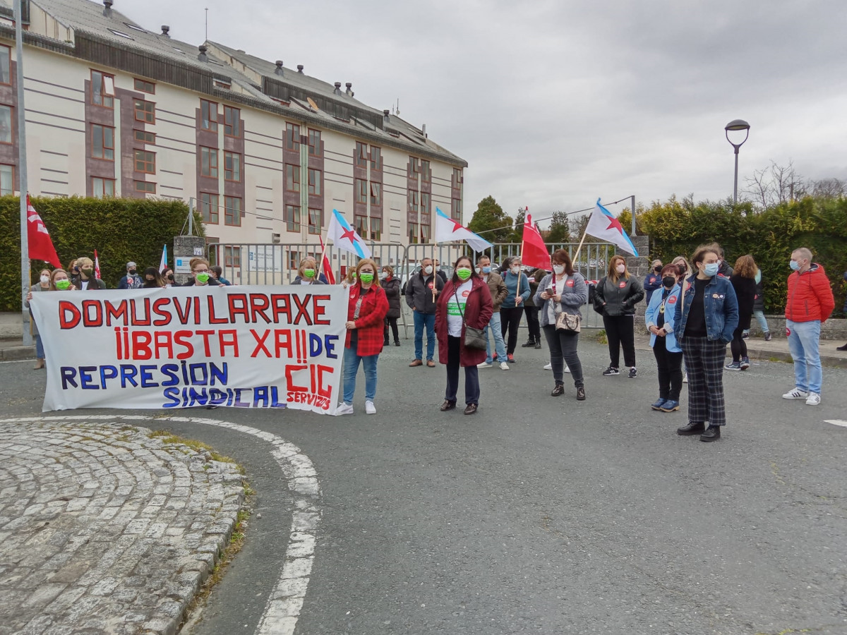 Protesta en la DomusVI Laraxe.