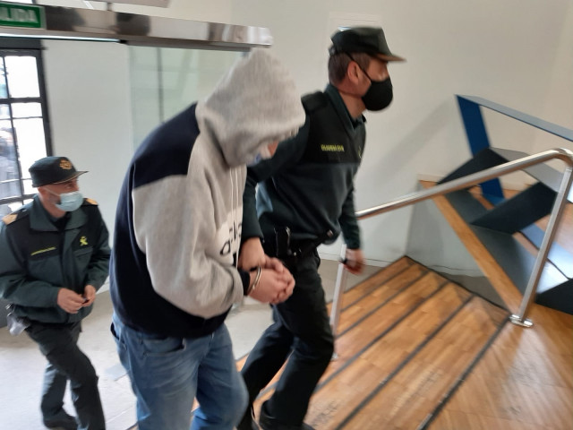 Acusado de agredir sexualmente a una mujer en un pub en Lugo acude a juicio.