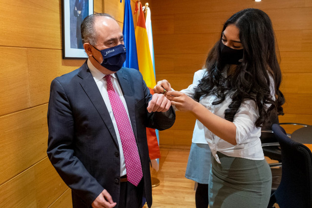 12,30 H.-        O Director Xeral De Inclusión Social, Arturo Parrado, Recibirá A Representantes Da Fundación Secretariado Gitano Polo Día Internacional Do Pobo Xitano.     Foto Xoán Crespo 08/04/2021