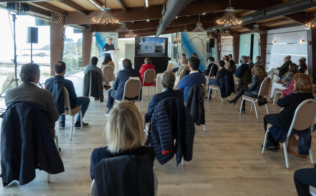 El presidente del PPdeG, Alberto Núñez Feijóo, durante la Junta Directiva del PPdeG en Oleiros (A Coruña)