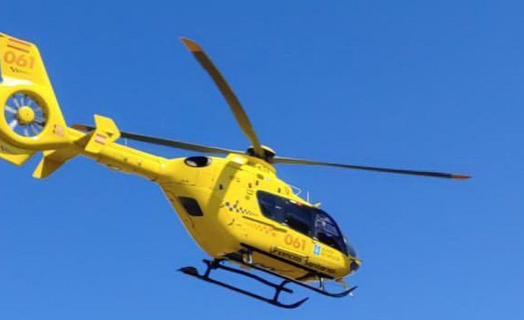 Un niño de Lalín se desploma durante un partido de fútbol en Carballo y tiene que ser evacuado en helicóptero