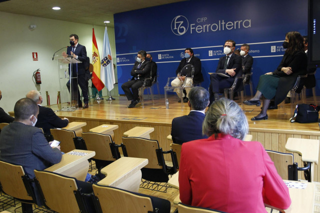 El conselleiro de Educación, Román Rodríguez, en un acto sobre la FP en Ferrol.