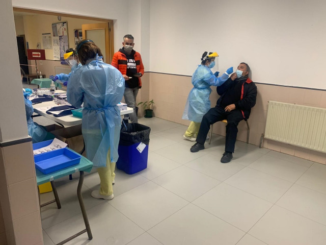 Archivo - Un cribado para detectar casos de Covid-19 en el Área Sanitaria de Santiago y Barbanza.