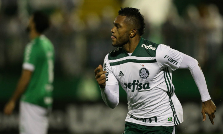 ​El Celta pasa de Santos Borré y se fija en otro colombiano para la delantera