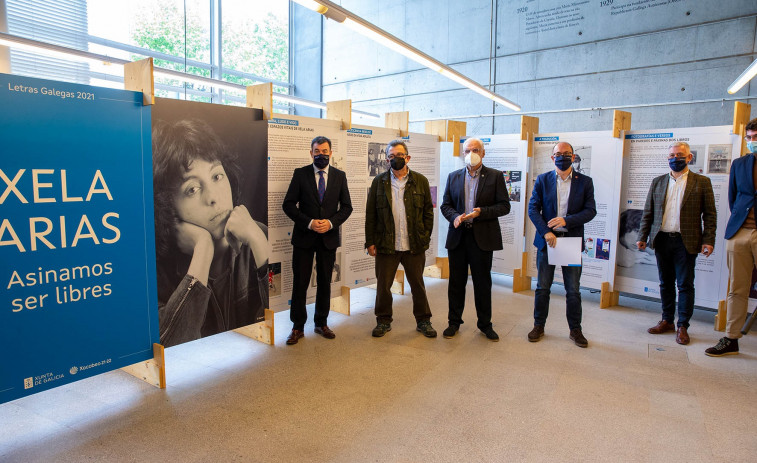 Inauguran en Santiago la exposición itinerante que conmemorara la vida y la obra de Xela Arias