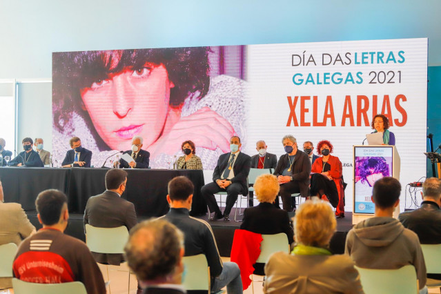Sesión plenaria extraordinaria de la Real Academia Galega por el Día das Letras Galegas 2021, dedicado a Xela Arias