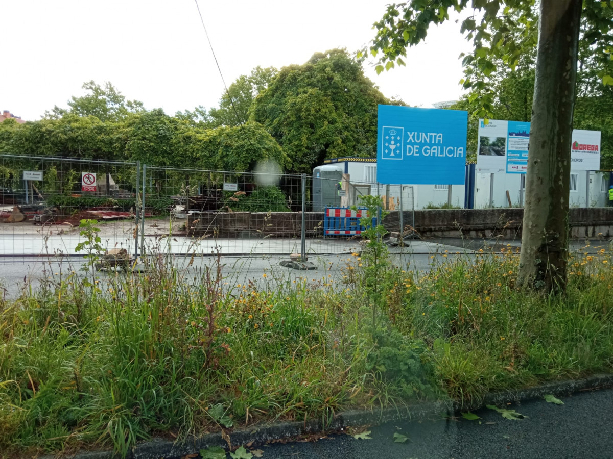Cartel de las obras en la avenida de Lugo