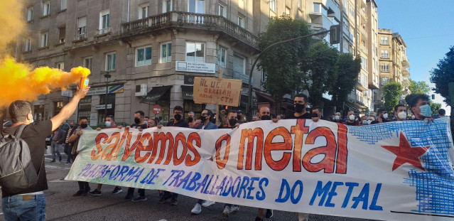 Manifestación de la Plataforma de Trabajadores del Metal en Vigo para reclamar un convenio 