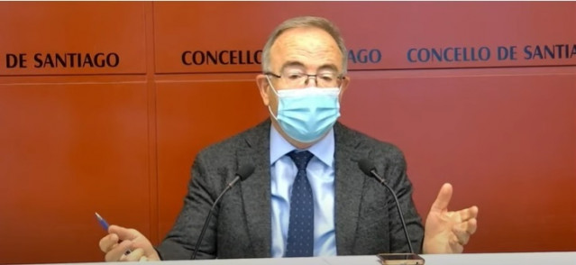 Archivo - El alcalde de Santiago de Compostela, Xosé Sánchez Bugallo, este viernes