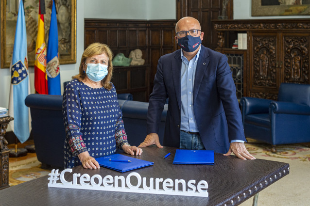 Firma del acuerdo entre Diputación de Ourense y Fundación Carlos Velo