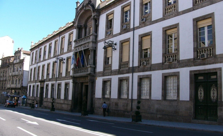 Toda la oposición en la Deputación de Ourense abandonó el Pleno acusando a Baltar Blanco de 