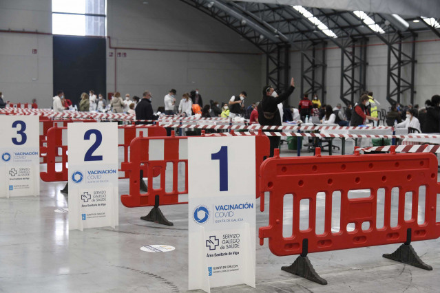 Archivo - Varios puntos de vacunación en el Instituto Ferial de Vigo (Ifevi).