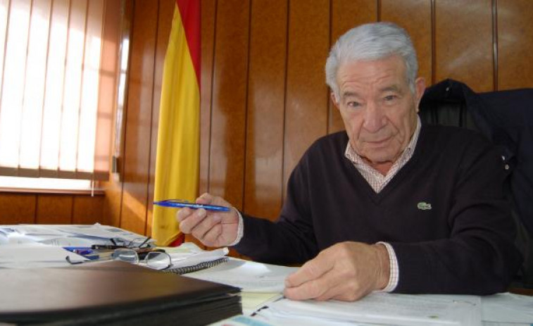 O alcalde do municipio pontevedrés de Dozón pide a baixa temporal como militante do PP