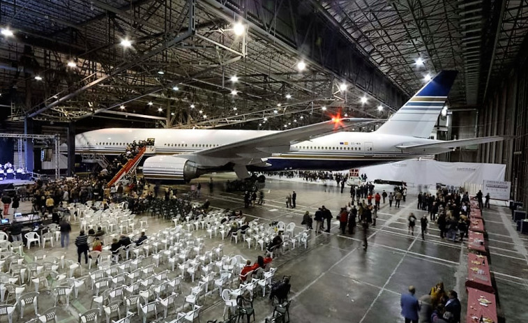Privilege Style, del ourensano Chema Alvarez, bautiza su Boeing 777, con el nombre de 