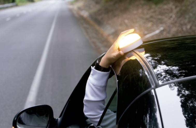 ¿Tienes alguna de estas balizas V16? La DGT retira su homologación por motivos administrativos