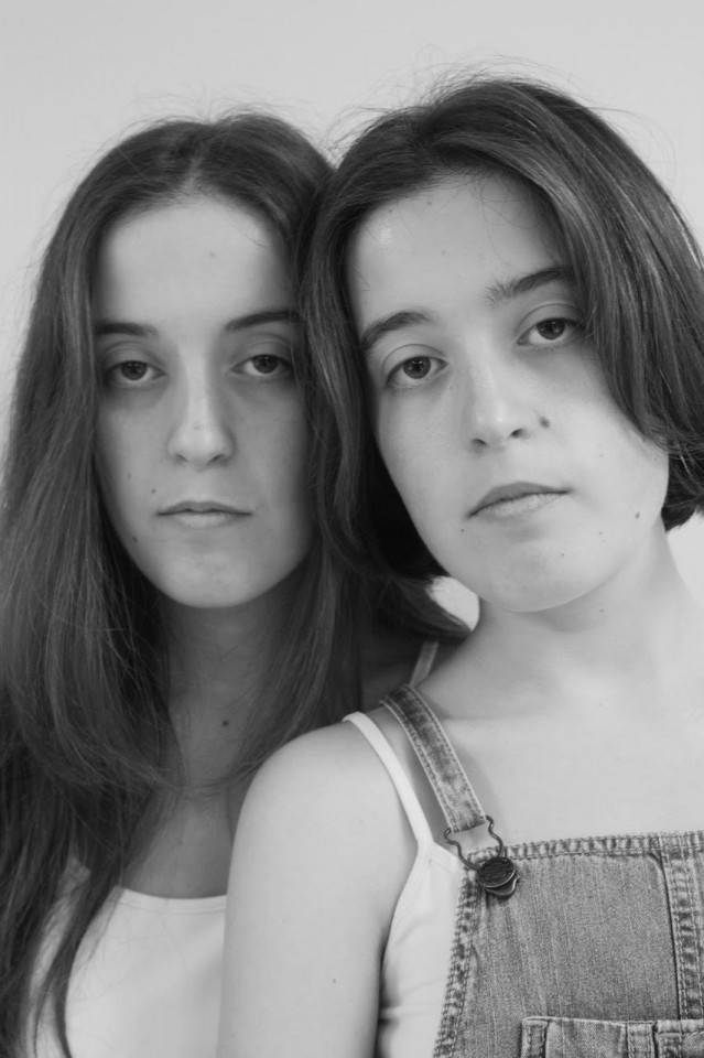 Las ferrolanas Noa y Lara Castro y la viguesa Paula Santomé obtienen las becas