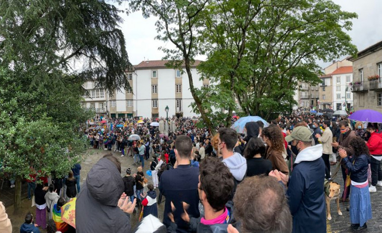 Miles de personas abarrotan las plazas de toda España clamando justicia para Samuel y los derechos LGTBI