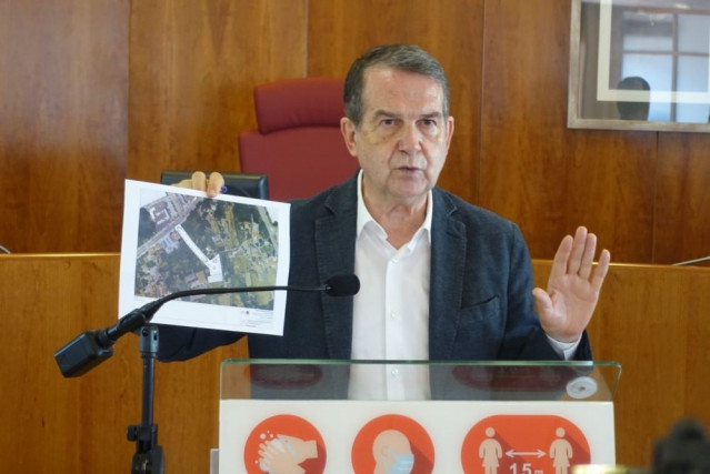 El alcalde de Vigo, Abel Caballero, durante la rueda de prensa