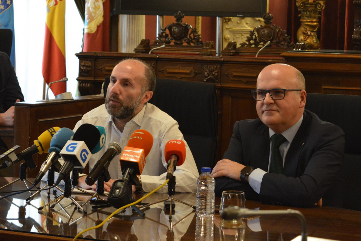 Archivo - El alcalde de Ourense, Gonzalo Pérez Jácome, y el presidente de la Diputación de Ourense, José Manuel Baltar
