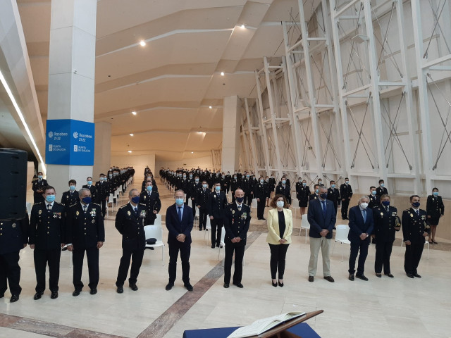 Un total de 120 policías nacionales juran su cargo en Galicia