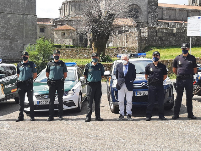 El subdelegado del Gobierno en Ourense, Emilio González, presenta el dispositivo de refuerzo de seguridad en la provincia.