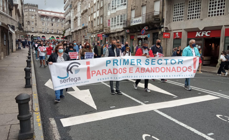 Protesta de las orquestas que denuncian que las pruebas piloto de la Xunta fueron un camelo