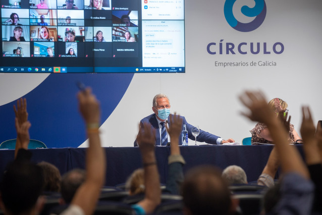 José Antonio Fandiño durante la votación en la asamblea extraordinaria