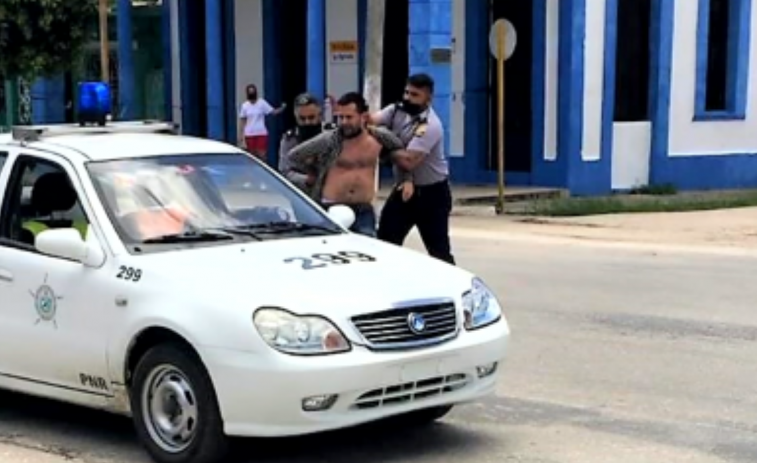 El ourensano apresado en Cuba, Arián González, sale de la cárcel pero es citado a declarar por desacato