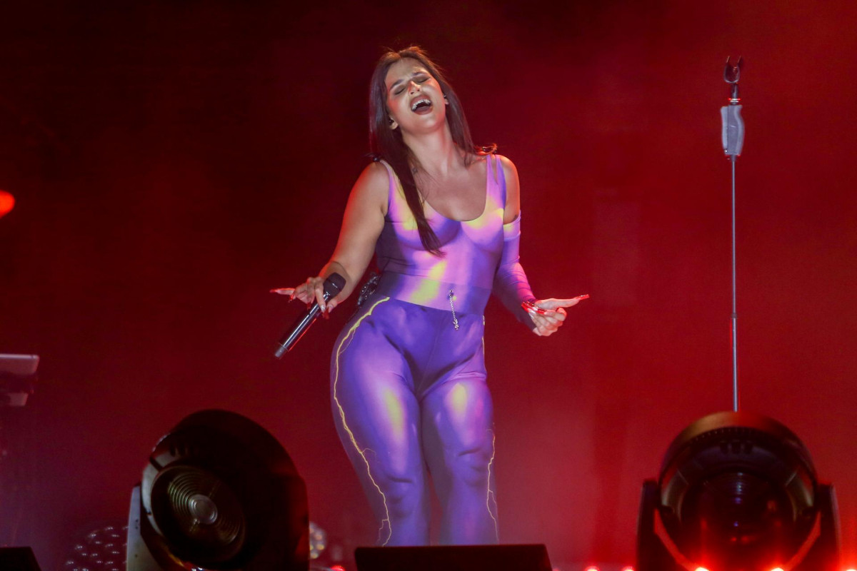 Archivo - La cantante Nathy Peluso ofrece un concierto como parte del festival Noches del Botánico, a 10 de junio de 2021, en Madrid (España). Peluso se encuentra en plena presentación de su último trabajo 'Calambre'.