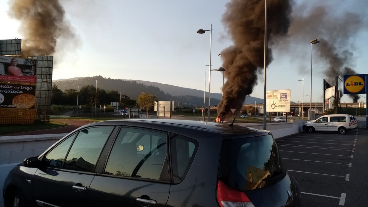 Barricada de los trabajadores de Ence en Pontevedra en una foto de @CeaPontevedra