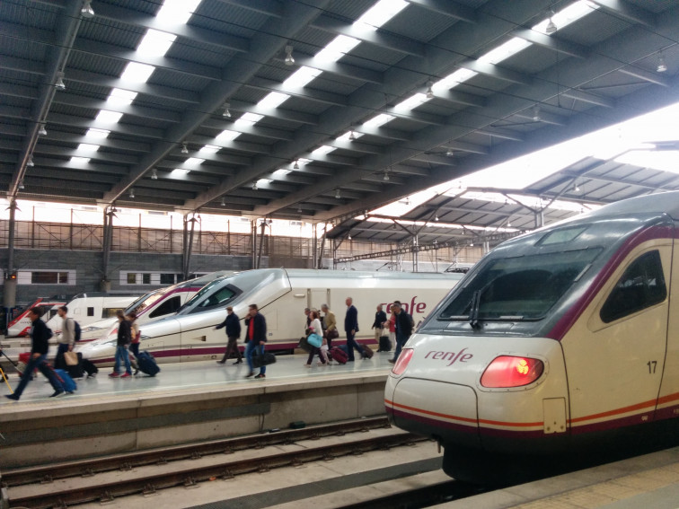 Los maquinistas de Renfe al borde de la huelga en pleno agosto y con miles de españoles de vacaciones