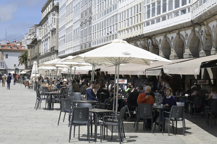 A Coruña y Vigo pasan al nivel medio y ya no hay ciudades en el nivel alto de restricciones